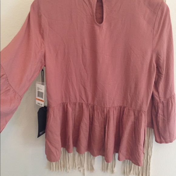 Kenzie Lace/Bell Sleeve Dusty Pink Top NWT 🌸C5 - Picture 7 of 8